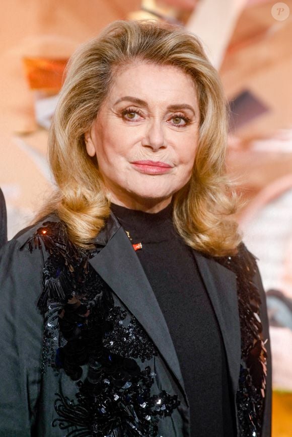 Le chef Éric Frechon et une équipe de spécialistes ont participé à la renaissance du site. 

L'actrice Catherine Deneuve lors de l'inauguration les vitrines de Noël 2023 du Printemps Haussmann à Paris, France, le 9 novembre 2023. © Christophe Clovis/Bestimage