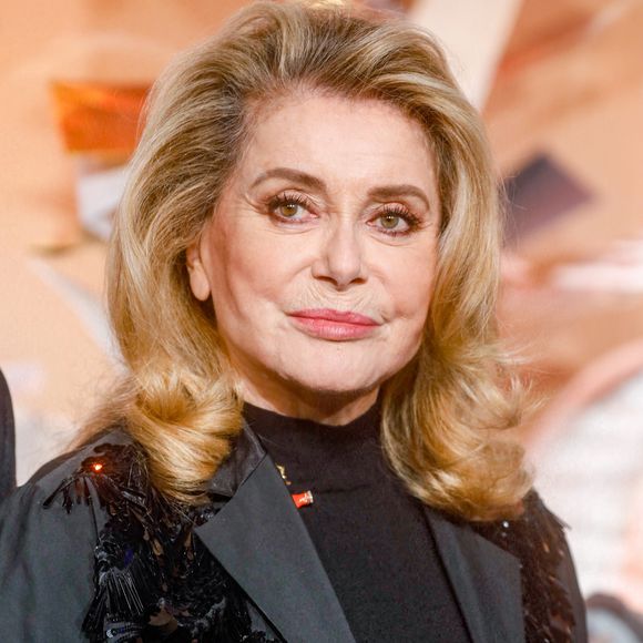 Le chef Éric Frechon et une équipe de spécialistes ont participé à la renaissance du site. 

L'actrice Catherine Deneuve lors de l'inauguration les vitrines de Noël 2023 du Printemps Haussmann à Paris, France, le 9 novembre 2023. © Christophe Clovis/Bestimage