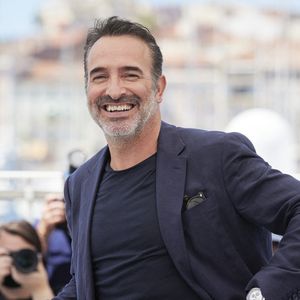 Jean Dujardin au photocall du film Oss 117 : Alerte Rouge En Afrique Noire lors du 74ème festival international du film de Cannes le 17 juillet 2021

© Borde / Jacovides / Moreau / Bestimage