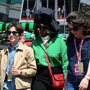 Raphael Elmaleh, Charlotte Casiraghi, Khadja Nin - Les people dans les paddocks la veille du Grand Prix de Formule 1 (F1) de Monaco le 24 mai 2025.
© Lionel Urman / Bestimage
