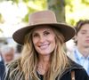 Sophie Thalmann est venue encourager son mari.

Sophie Thalmann-Soumillon - 104ème édition du Qatar Prix de l’Arc de Triomphe à l'hippodrome Paris Longchamp. © Anne-Sophie Guebey/Bestimage