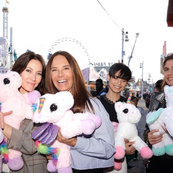 Sophie Thalmann, Mareva Galanter, Nathalie Marquay Pernaut, Ève Gilles (Miss France 2024) et Melody Vilbert - Inauguration de la Foire du Trône 2025 à Paris le 4 avril 2025. © Cédric Perrin/Bestimage