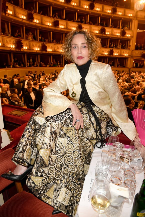 Sharon Stone - Les célébrations lors du "Bal de l'Opéra de Vienne 2026" à l'Opéra d'État de Vienne, le 12 février 2026.