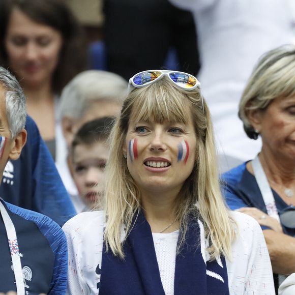 Le duo, très complice, se dira oui en 2010 en Egypte et donnera naissance a trois enfants...

Nagui et sa femme Melanie Page lors du match 1/4 de finale de la Coupe du Monde de la FIFA 2018 en Russie, France vs Uruguay Dans le stade de Nijni-Novgorod, Nijni-Novgorod, Russie le 6 juillet 2018. Photo Henri Szwarc/Abaca