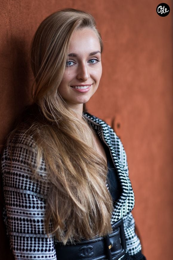 Emma Smet - People au village des Internationaux de Tennis de Roland Garros à Paris, le 6 juin 2018. 
© Cyril Moreau/Bestimage