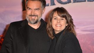 Après la fin de son histoire avec Faustine Bollaert, Maxime Chattam retrouve leur fils de 10 ans Peter pour un moment spécial