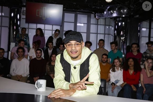 Exclusif - Mister V (Yvick Letexier ) - Enregistrement de l'émission "Clique" présentée par M. Achour sur Canal Plus à Issy-les-Moulineaux le 31 janvier 2020. © Jack Tribeca/Bestimage )