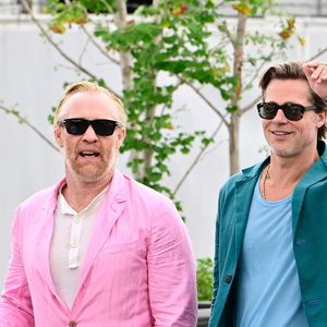 Brad Pitt à l'aéroport de Venise lors de la 79ème édition du festival international du film de Venise, la Mostra le 9 septembre 2022 

Backgrid UK/ Bestimage