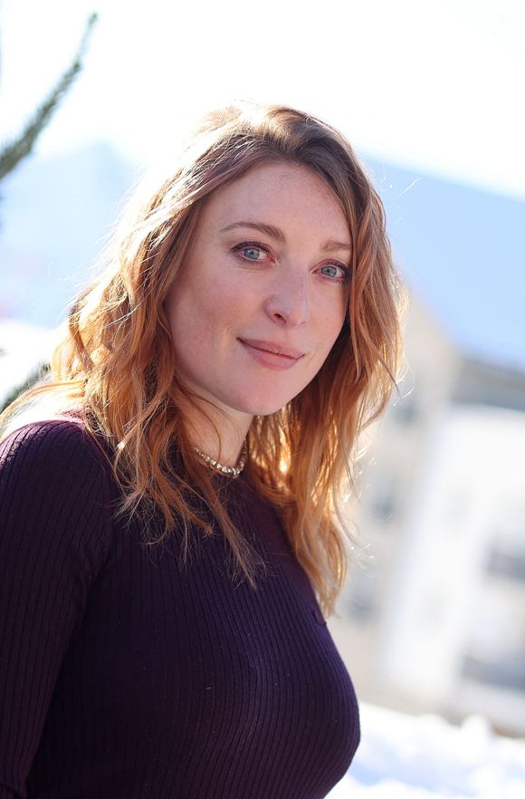 Sarah Stern au photocall du film "Les Tuche : God Save the Tuche" dans le cadre du 28ème Festival International du Film de Comédie à l'Alpe d'Huez, France, le 14 janvier 2024. © Dominique Jacovides/Bestimage