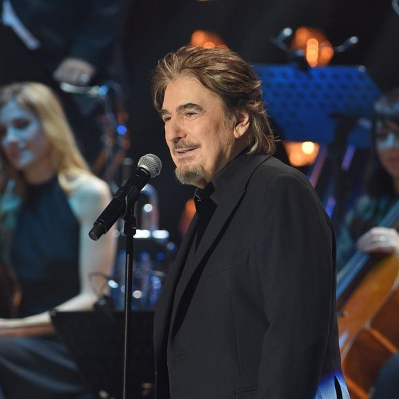 Une confession lucide, à l’image d’un artiste longtemps emporté par le rythme effréné de sa carrière, lui qui pouvait enchaîner plus de 200 dates de concerts par an.

Exclusif -Serge Lama - Enregistrement de l'émission "Bon anniversaire Line" à l'occasion des 90 ans de L.Renaud au Théâtre Bobino à Paris, qui sera diffusée le Mardi 3 juillet à 20h55 sur France 2. Le 25 juin 2018.
© Coadic Guirec / Bestimage