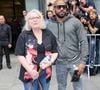 Une personne s'est fait passer pour son fils Rudy (ndlr : elle est la mère de Marilou, née de son union avec le sculpteur Philippe Berry, ainsi que de Rudy, son fils adoptif né en 1988).

Josiane Balasko et son fils adoptif Rudy Berry - Arrivées au défilé de mode "Jean Paul Gaultier", collection Haute-Couture automne-hiver 2015/2016, au siège de la marque Jean-Paul Gaultier à Paris, le 8 juillet 2015 Veeren -Christophe Clovis / Bestimage