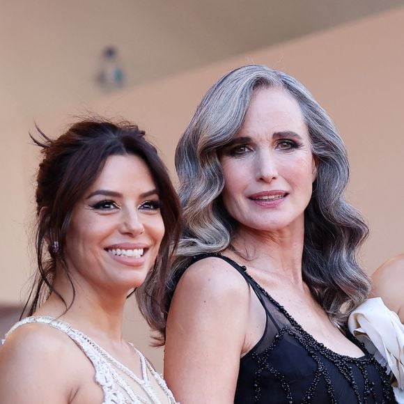 Elle a révélé dans une interview sa routine bien-être pour rester en forme.

Eva Longoria, Andie MacDowell - Montée des marches du film " The Old Oak " lors du 76ème Festival International du Film de Cannes, au Palais des Festivals à Cannes. © Jacovides-Moreau / Bestimage