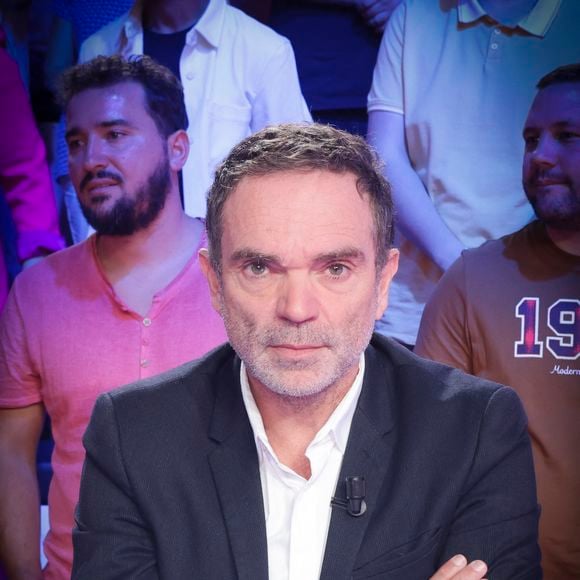 Exclusif - Yann Moix sur le plateau de l'émission Touche pas à mon poste (TPMP) diffusée en direct sur C8 le 10 octobre 2023.
© Jack Tribeca / Bestimage