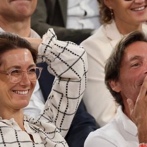 Anne-Claire Coudray et son compagnon Nicolas Vix en tribune (jour 13) lors des Internationaux de France de Tennis de Roland Garros 2022 à Paris, France, le 3 juin 2022. © Dominique Jacovides/Bestimage