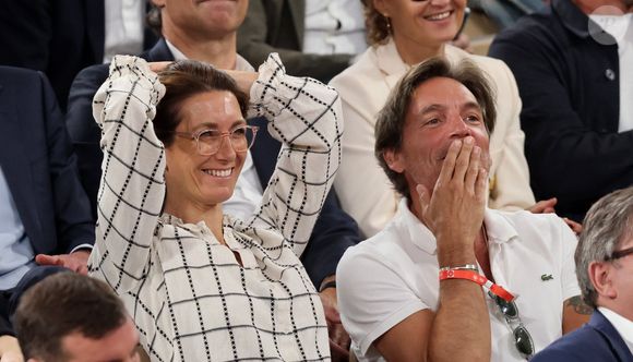 Anne-Claire Coudray et son compagnon Nicolas Vix en tribune (jour 13) lors des Internationaux de France de Tennis de Roland Garros 2022 à Paris, France, le 3 juin 2022. © Dominique Jacovides/Bestimage