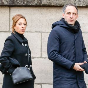 Léa Salamé et son compagnon Raphaël Glucksmann - Obsèques de Sébastien Demorand à la Coupole du crématorium du cimetière du Père-Lachaise à Paris, France, le 31 janvier 2020.
© AGENCE / BESTIMAGE