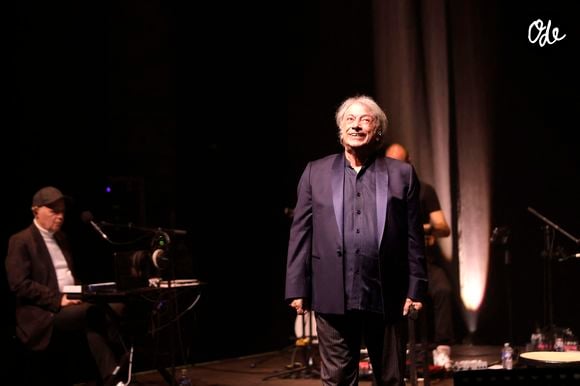 Exclusif - Hervé Vilard - Concert de Hervé Vilard au café de la danse à Paris le 13 décembre 2025.
© Cédric Perrin / Bestimage