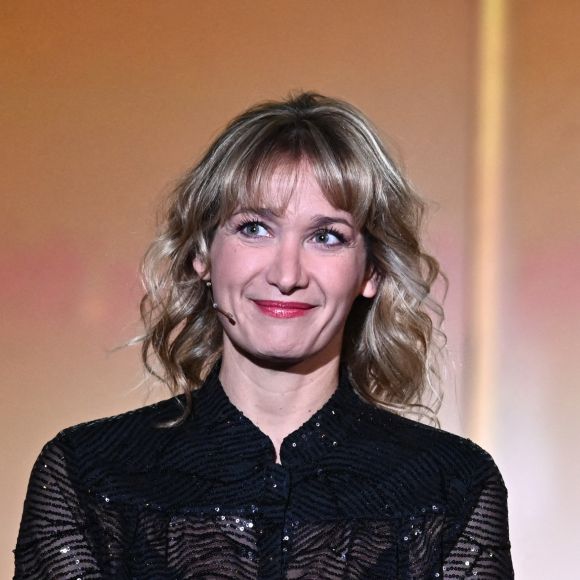 Exclusif - Caroline Anglade et Nikos Aliagas - Enregistrement de l'émission "La chanson secrète", présentée par N.Aliagas et diffusée le 1er décembre sur TF1 © Guillaume Gaffiot-Cyril Moreau / Bestimage