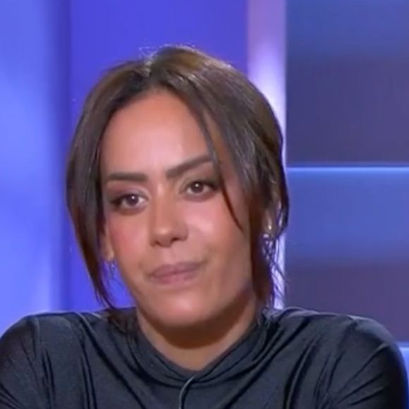 Amel Bent sur le plateau de "C à vous" ce jeudi 6 février 2025. (Capture d'écran).