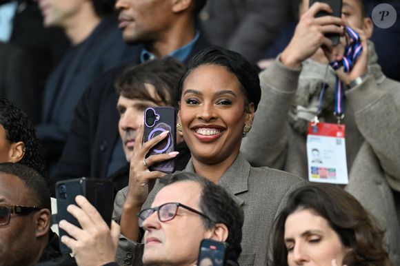 Angélique Angarni-Filopon en tribunes lors du match de football Ligue 1 Uber Eats opposant le Paris Saint-Germain (PSG) à l'OGC Nice (1-0) au Parc des Princes à Paris, France, le 1er novembre 2025. © Lionel Urman/Bestimage