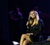 "Je n'ai jamais eu l'honneur de chanter avec Monsieur Aznavour, mais il m'a invitée à déjeuner parce qu'il avait des choses à me dire", a-t-elle premièrement déclaré

Lara Fabian - Concert de Lara Fabian à l'Accor Arena à Paris le 7 décembre 2025. 35 ans de carrière, 30 ans à performer sur les plus grandes scènes du monde et plus 25 millions d'albums vendus : hier soir, c'était le 1er Accor Aréna de Lara Fabian ! © Julien Sarkissian/Bestimage