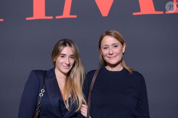 À commencer par Daniela Lumbroso qui s'est présentée avec son puissant mari et l'une de leurs filles.

Daniela Lumbroso et sa fille Carla Ghebali - Soirée de lancement de l'édition française du magazine Time au Petit Palais à Paris le 15 décembre 2025.
© Rachid Bellak / Bestimage