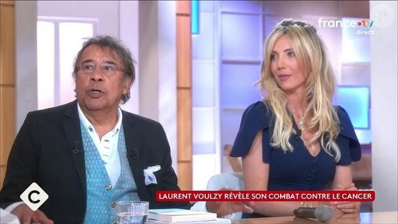 Laurent Voulzy et sa compagne Isaure La Faou, sur C à Vous le 8 mai 2026 © Capture d'écran/France 5