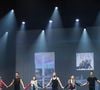 À 48 heures de l'événement, l'équipe a publié un communiqué sur Instagram évoquant des "raisons indépendantes de notre volonté".

Exclusif - Denitsa Ikonomova, Yann-Alrick Mortreuil, Guillaume Foucault, Emmanuelle Berne, Christian Millette, Jade Geropp, Katrina Patchett, Maxime Dereymez, - La troupe "EntreNous By D'Pendanse" en tourne&|La troupe "EntreNous By D'Pendanse" en tournée au Dôme de Paris - Palais des Sports, à Paris
CYRIL MOREAU / BESTIMAGE
