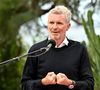 Aujourd'hui, il a quitté la Novelle-Calédonie où il s'était installé pour revenir dans le Var de son enfance.

Exclusif -  Denis Brogniart, le parrain de l'événement, durant la remise des prix de la 4ème édition du Festival des Jardins de la Côte d’Azur, dans les jardins de la villa Eilenroc, à Antibes Juan les Pins, le 26 mars 2023.
 © Bruno Bebert / Bestimage