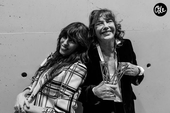 Ce mercredi 16 juillet, la chanteuse et comédienne de 43 ans a partagé une série de stories sur Instagram pour honorer la mémoire de celle qui a profondément marqué sa vie.

Exclusif - Lou Doillon et sa mère Jane Birkin - Backstage de la 36ème édition des Victoires de la Musique à la Seine Musicale à Boulogne-Billancourt, France, le 12 février 2021. © Cyril Moreau/Bestimage