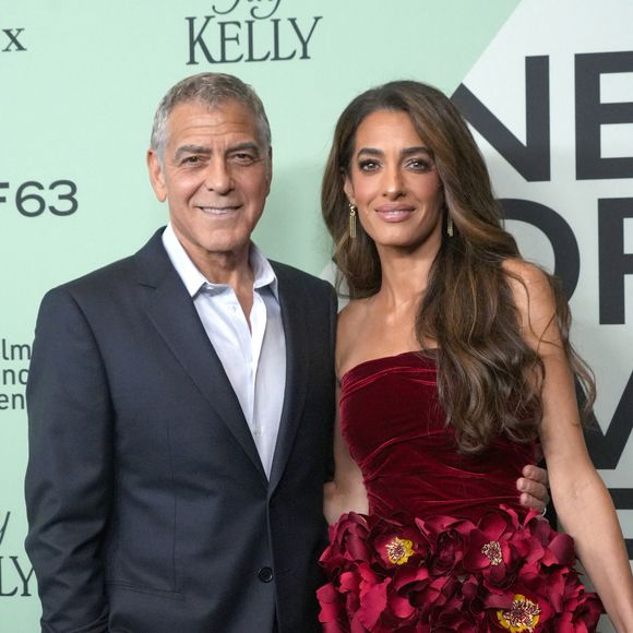 George et Amal Clooney assistent à la première sur tapis rouge de la soirée d'ouverture du 63e Festival du film de New York le 29 septembre 2025. Photo par Sonia Moskowitz Gordon/ZUMA Press Wire