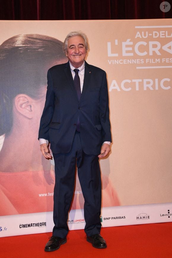 Jean-Loup Dabadie assistant à la cérémonie d'ouverture du 3e Festival du film Au-Dela De L'Ecran à Vincennes, en France, le 22 novembre 2019. Photo par Mireille Ampilhac/ABACAPRESS.COM