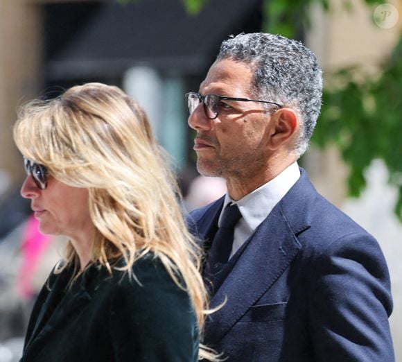 Sarah Poniatowski (Lavoine) et son compagnon Roschdy Zem -  Arrivées aux obsèques du prince Jean-Stanislas Poniatowski en l'Eglise polonaise à Paris, France, le 29 avril 2024. © Jacovides-Moreau/Bestimage