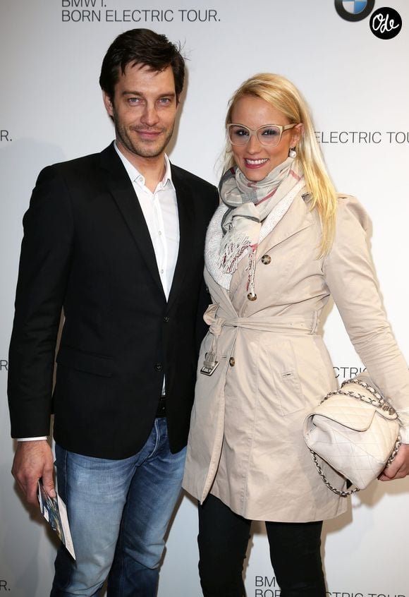 Elodie Gossuin et son mari Bertrand Lacherie au BMW i Tour à Paris, le 3 avril 2013. 

Jacovides-Pix4U / Bestimage