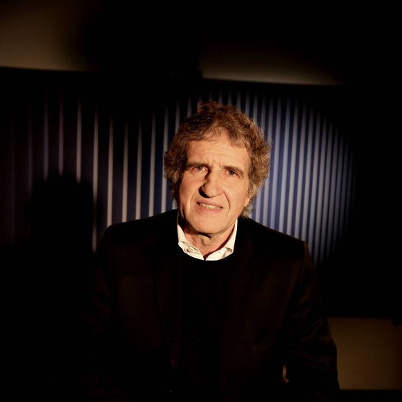 Dans une interview à Paris Match, le chanteur revient sur la disparition du journaliste

Exclusif -  Gérard Leclerc (frére de Julien Clerc) - Enregistrement de la première émission de la saison 3 du "Divan", dédiée à Julien Clerc et présentée par Marc-Olivier Fogiel à Paris, le 6 Janvier 2017. Elle sera diffusée le 17 janvier 2017, sur France 3. © Dominique Jacovides/Bestimage
