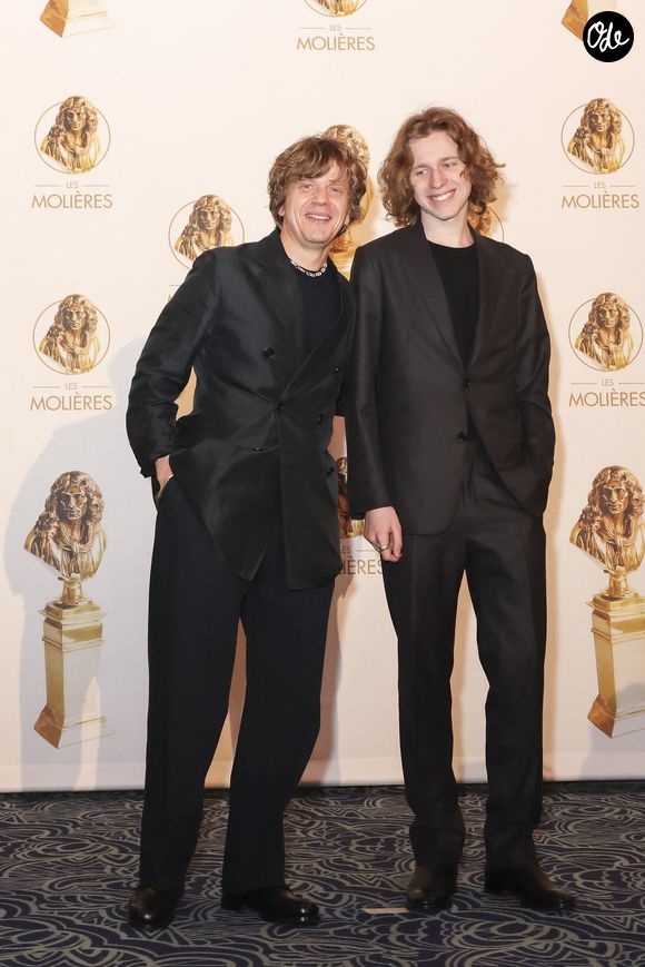 Alex Lutz et son fils Ferdinand lors de la 37ème Nuit des Molières aux Folies Bergère à Paris le 4 mai 2026. © Jack Tribeca / Bestimage
