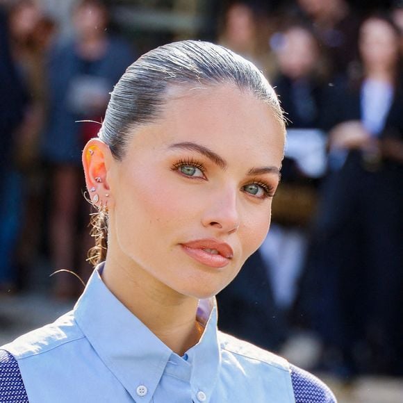 Après leur mariage civil en juin, Thylane Blondeau et Benjamin Attal ont célébré leur union religieuse dans un beach club de Cannes.

Thylane Blondeau aux arrivées au défilé Miu Miu Collection Femme Prêt-à-Porter Automne/Hiver lors de la Fashion Week de Paris (PFW) au palais d'lena conseil Economique, social et environnemental, à Paris, France.

© Denis Guignebourg/Bestimage