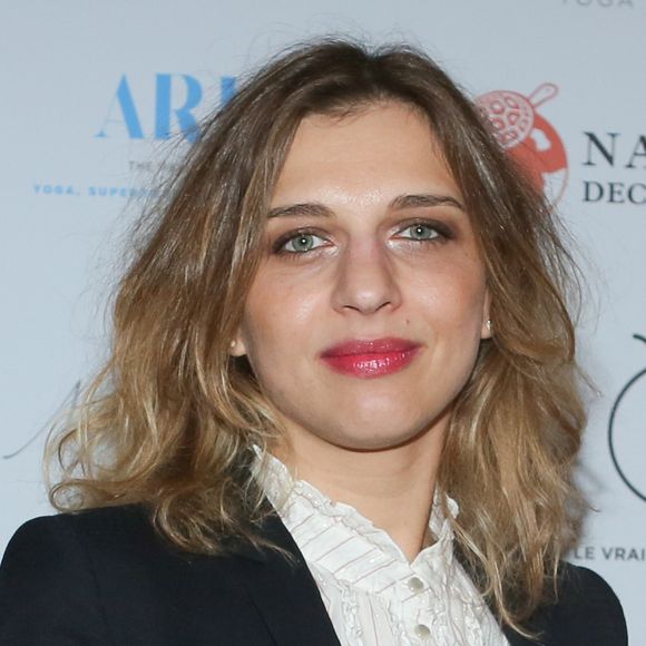 Amandine Bourgeois se présente alors avec sa voix rock et son énergie débordante. Elle va alors remporter la sixième édition du programme.
Amandine Bourgeois - Soirée de lancement du livre "the healthy book" d'Aria Crescendo au Normandy hôtel à Paris, France. © CVS/Bestimage