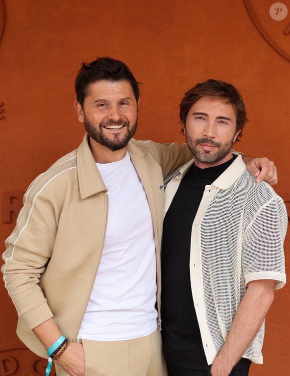 Christophe Beaugrand et son mari Ghislain Beaugrand-Gerin au village lors des Internationaux de France de Tennis de Roland Garros 2025, à Paris, France, le 2 Juin 2025. © Jacovides-Moreau/Bestimage