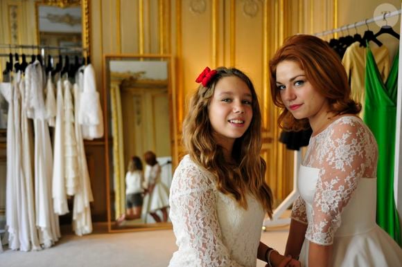 externe des glandes surrénales. Dans son combat, elle peut compter sur un soutien de taille, celui de sa fille Mia.

Exclusif - Emilie Dequenne essaye sa robe de mariée en compagnie de sa fille Milla à Paris, le 5 octobre 2014.