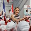 Charlene de Monaco et sa nièce Bodhi Wittstock entourées d'enfants, la princesse opte pour une robe d'un chic absolu