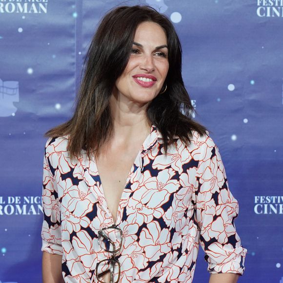 Son amour du Sud puise dans la littérature, la beauté des lieux, ses souvenirs personnels et des figures inspirantes comme Serge Rezvani.

Helena Noguerra lors de la 5ème édition du festival Cinéroman à Nice le 3 octobre 2023.

© Norbert Scanella / Panoramic / Bestimage