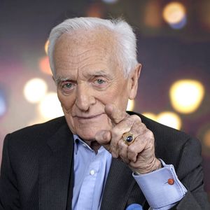 Portraits de Philippe Labro lors de l'enregistrement de l'émission "Chez Jordan de Luxe" à Paris le 17 avril 2024.

© Cédric Perrin / Bestimage