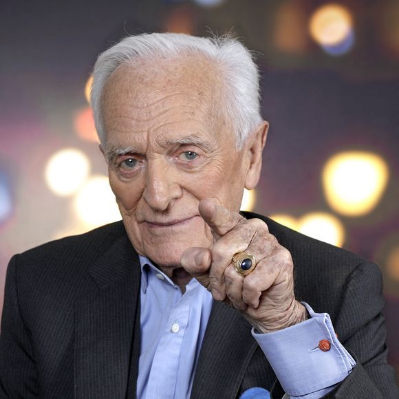 Portraits de Philippe Labro lors de l'enregistrement de l'émission "Chez Jordan de Luxe" à Paris le 17 avril 2024.

© Cédric Perrin / Bestimage