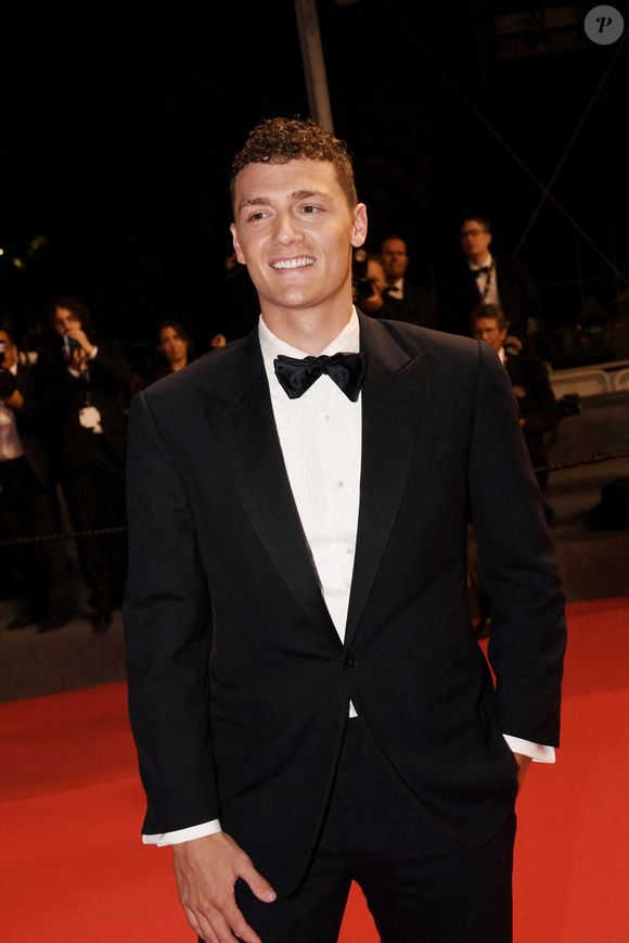 Benjamin Pavard  - Montée des marches du film « Fumer Fait Tousser » lors du 75ème Festival International du Film de Cannes. Le 21 mai 2022
© Rachid Bellak / Bestimage