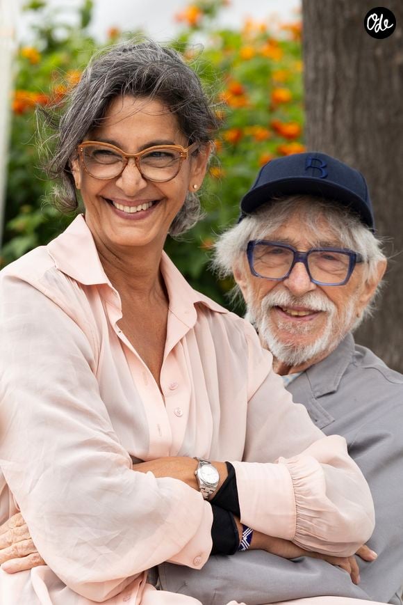 L'acteur s'investit pleinement dans cette aventure en faisant régulièrement la promotion de ses cuvées lors de salons et de rencontres avec le public.

Pierre Richard et sa femme Ceyla Lacerda Photocall de "L'Homme qui a vu l'ours qui a vu l'homme" lors du 78ème Festival International du Film de Cannes, le 22 mai 2025.

© Jacovides/Moreau/Bestimage