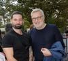 Laurent Ruquier s'est séparé depuis plusieurs mois de son compagnon et ce dernier est allé de l'avant en reprenant sa carrière en main.

Exclusif - Hugo Manos et son compagnon Laurent Ruquier 
I - Inauguration de la place Line Renaud a Rueil-Malmaison .
© Jlppa / Bestimage