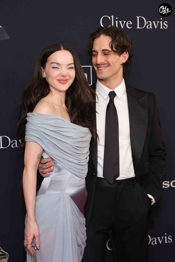 Les jeunes mariés ont ensuite échangé plusieurs baisers devant leurs fans et les photographes avant de quitter les lieux sous une pluie de riz.

Dove Cameron et Damiano David lors de la cérémonie "The GRAMMY Salute to Industry Icons", qui rendait hommage à Avery Lipman et Monte Lipman, le 31 janvier 2026 à Los Angeles, en Californie.

Photo Press Service / BESTIMAGE