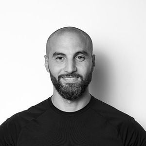 Slimane a choisi un coach de renommée pour ses entrainements sportifs. Capture d'écran Instagram