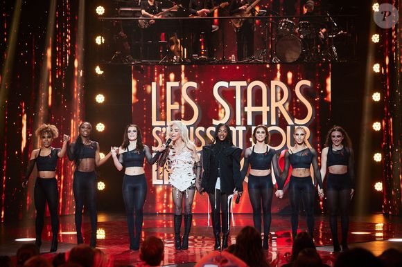 Exclusif - Ebony et Bilal Hassani lors de l’enregistrement de l’émission “Les stars s’unissent pour le Sidaction” au théâtre Marigny à Paris, France, le 11 mars 2025. L’émission sera diffusée en prime le 22 mars sur France 2. © Guirec-Moreau/ Bestimage